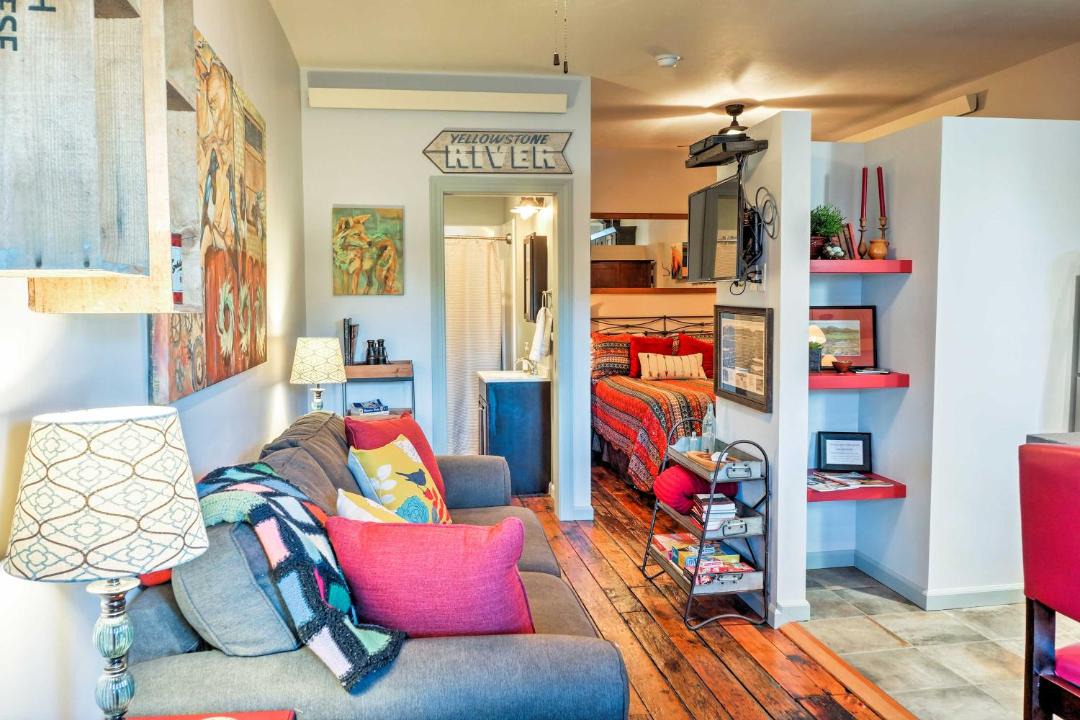 Photo of Livingroom in Livingston