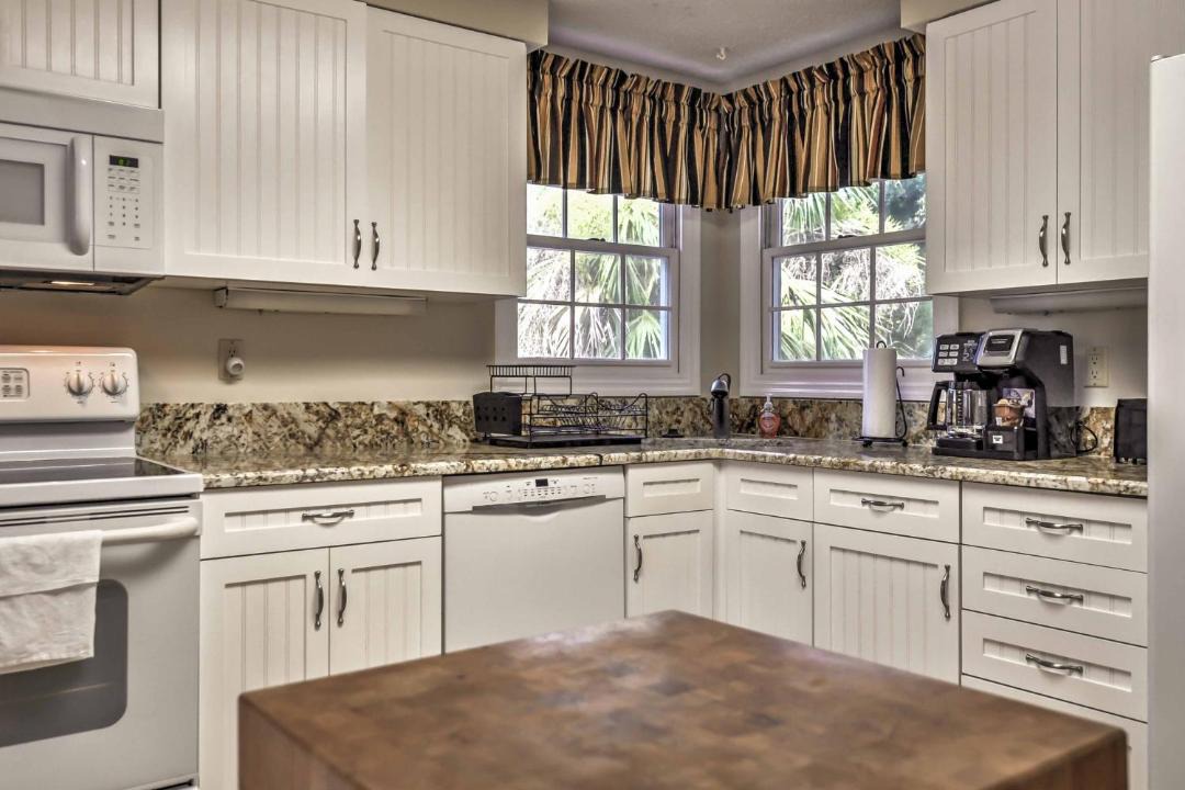 Photo of Kitchen in Shipyard Plantation