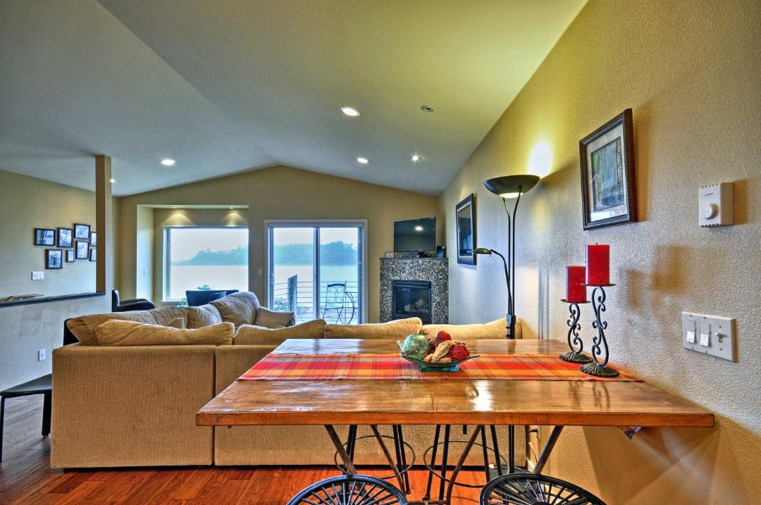 Photo of Others in Newport