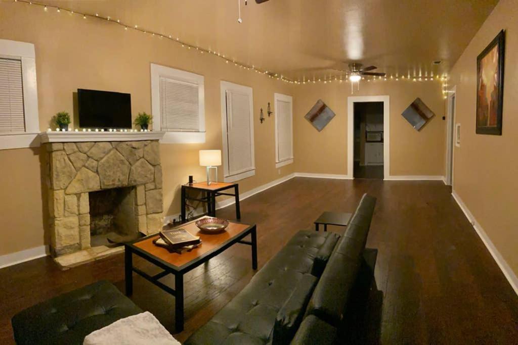 Photo of Livingroom in Highland Park