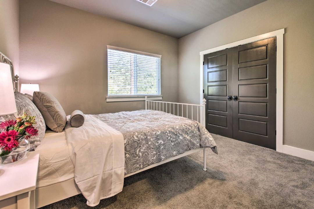 Photo of Bedroom in Mahncke Park