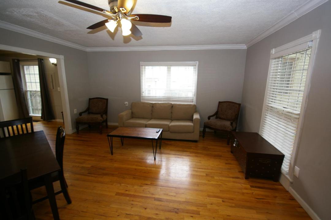 Photo of Livingroom in Old Fourth Ward