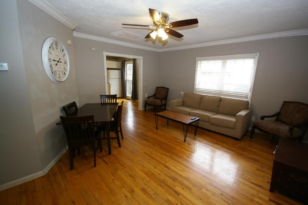 Photo of Livingroom in Old Fourth Ward