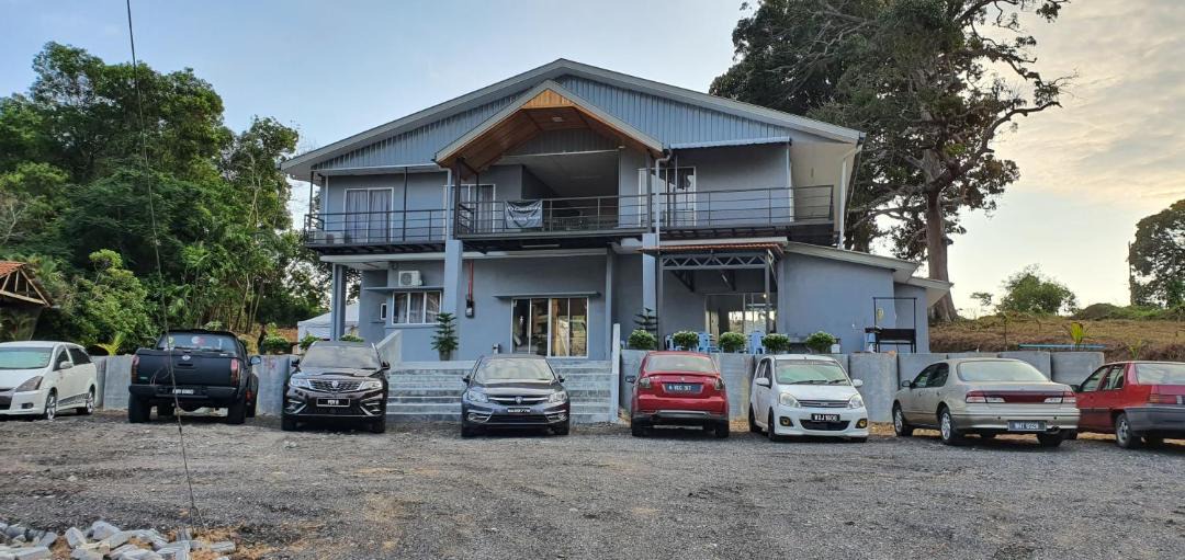 Photo of Buildings in Si Rusa