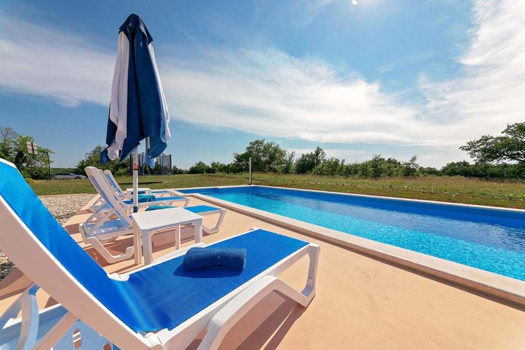 Photo of Outdoor in Skropeti