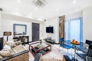 Photo of Others in South Kensington