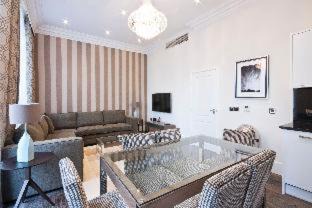 Photo of Others in Courtfield