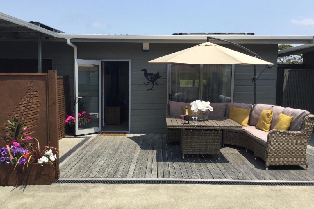 Photo of Others in Russell