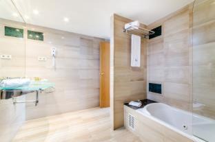 Photo of Bathroom in Ripollet