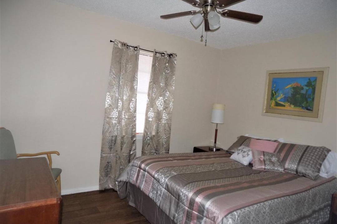 Photo of Bedroom in Northwest Pensacola