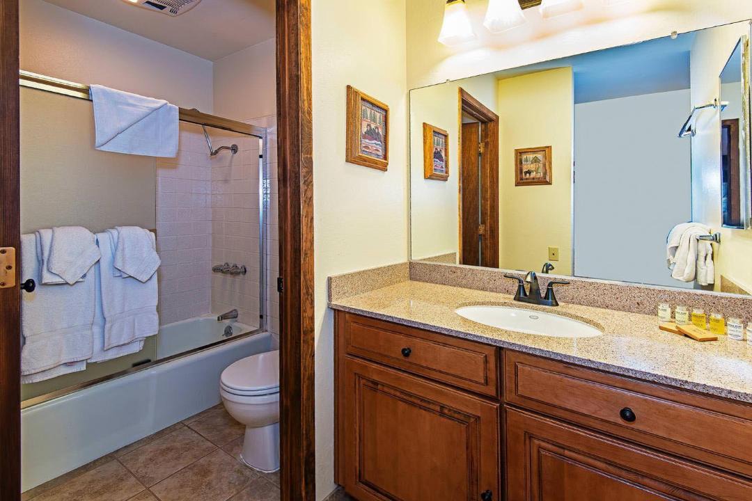 Photo of Kitchen in Mammoth Lakes