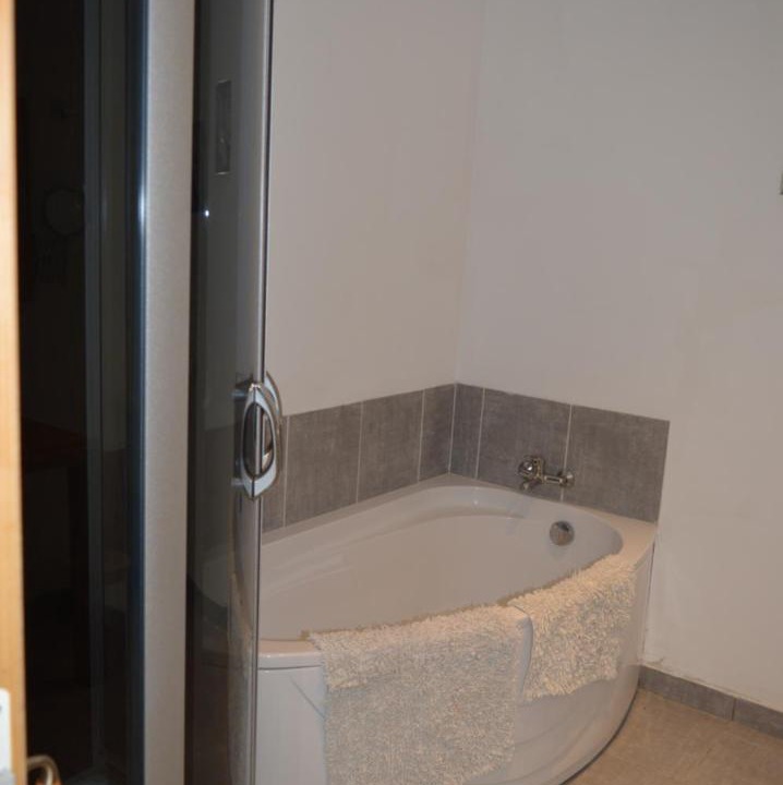 Photo of Others in Azille