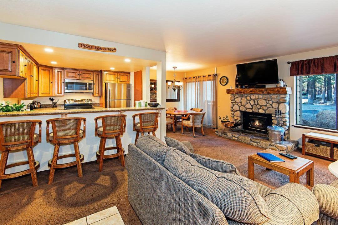 Photo of Livingroom in Mammoth Lakes