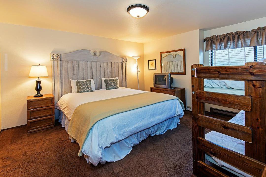 Photo of Bedroom in Mammoth Lakes