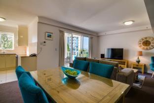 Photo of Others in Main Beach