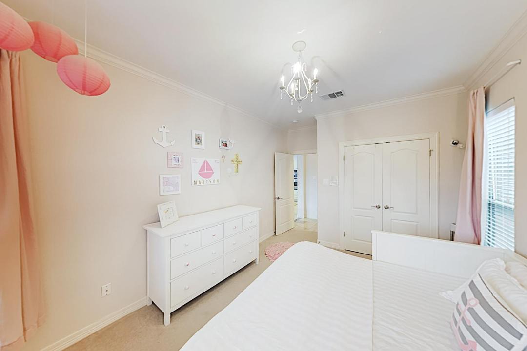 Photo of Bedroom in Briarcliff