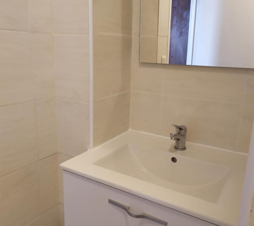 Photo of Others in Sens