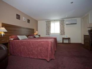 Photo of Bedroom in Street