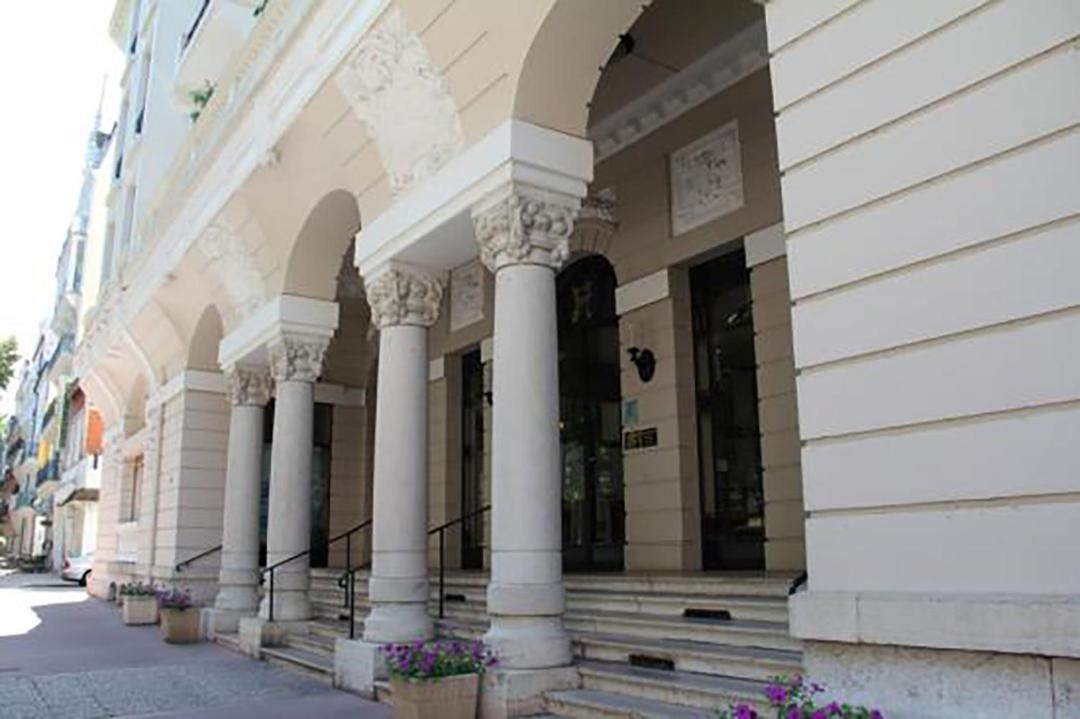 Photo of Buildings in Thermal