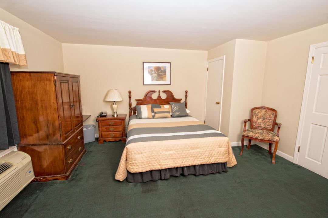 Photo of Others in Seekonk