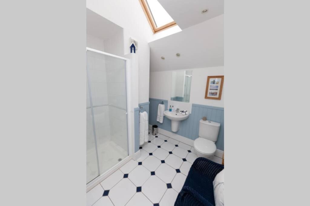 Photo of Bathroom in Blidworth