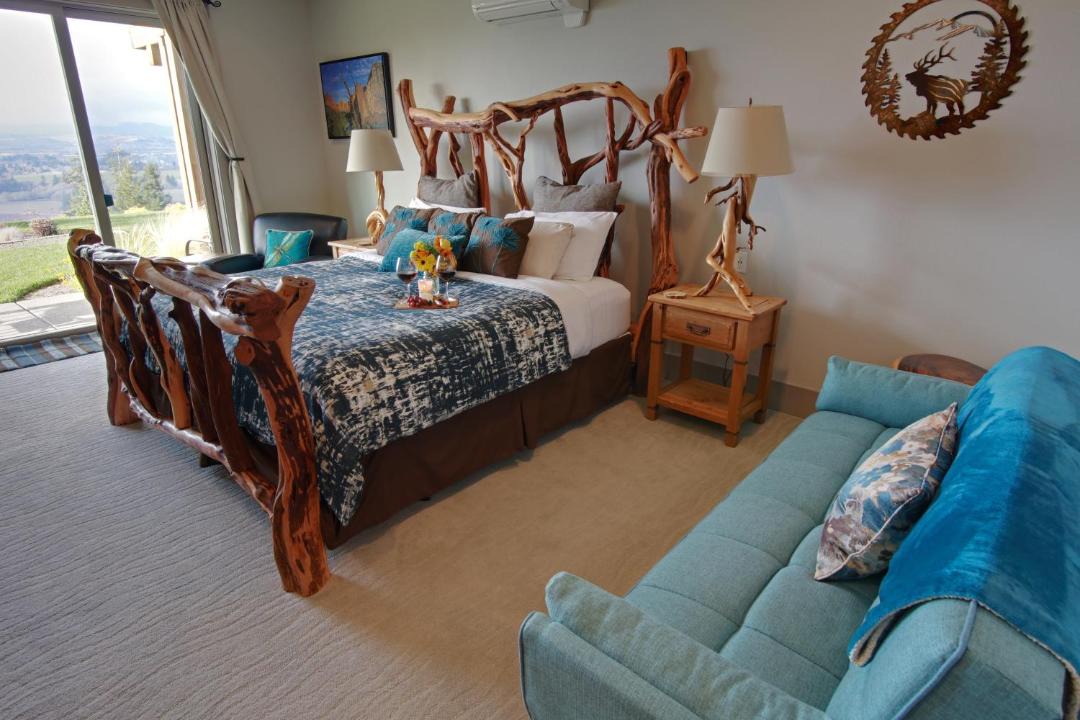 Photo of Others in Amity