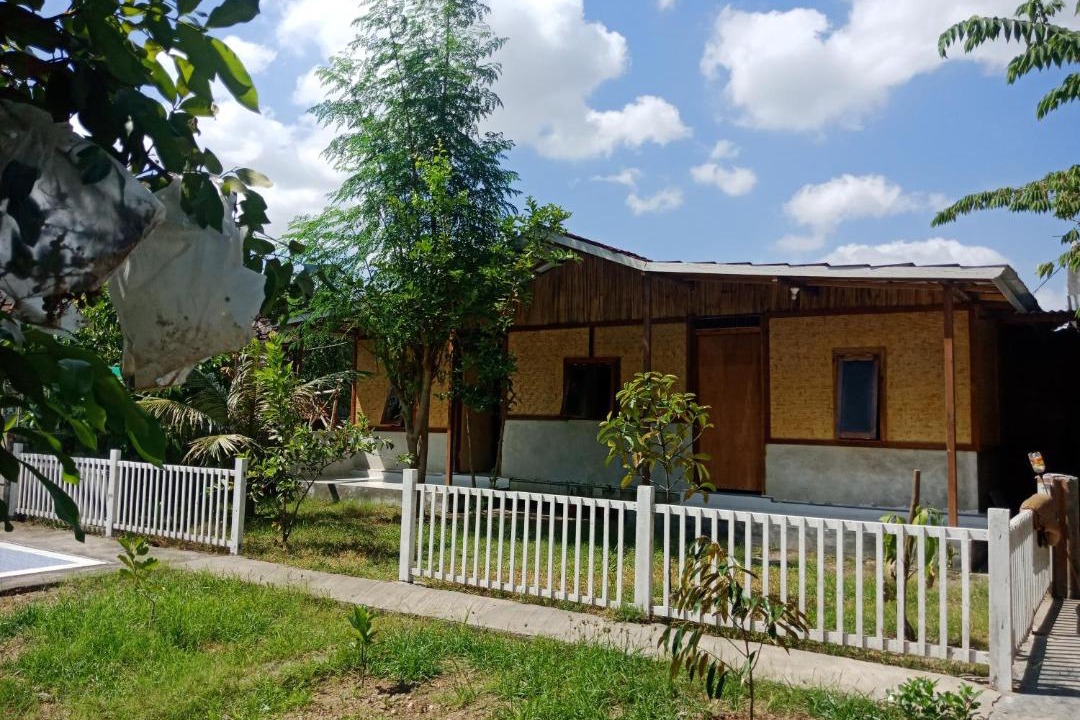 Photo of Buildings in Kecamatan Pringgasela