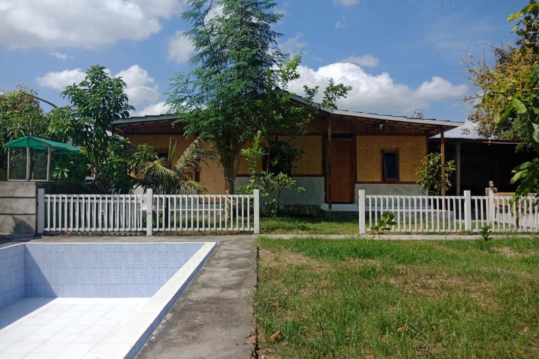 Photo of Buildings in Kecamatan Pringgasela