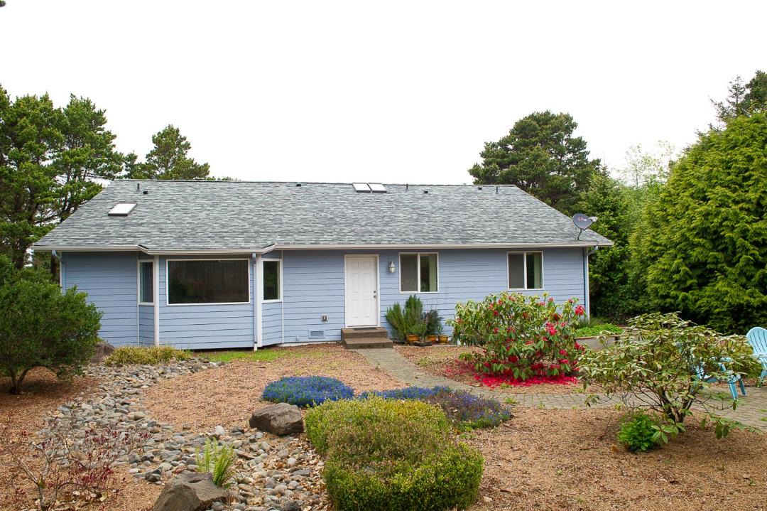 Photo of Buildings in Beverly Beach