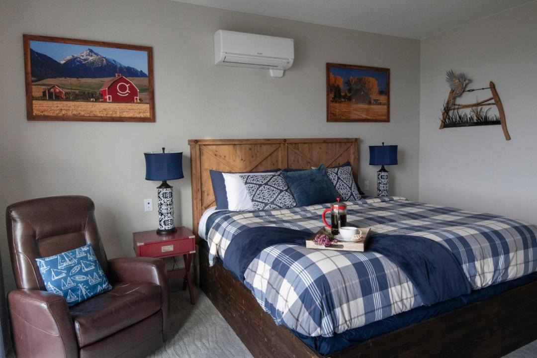 Photo of Others in Amity