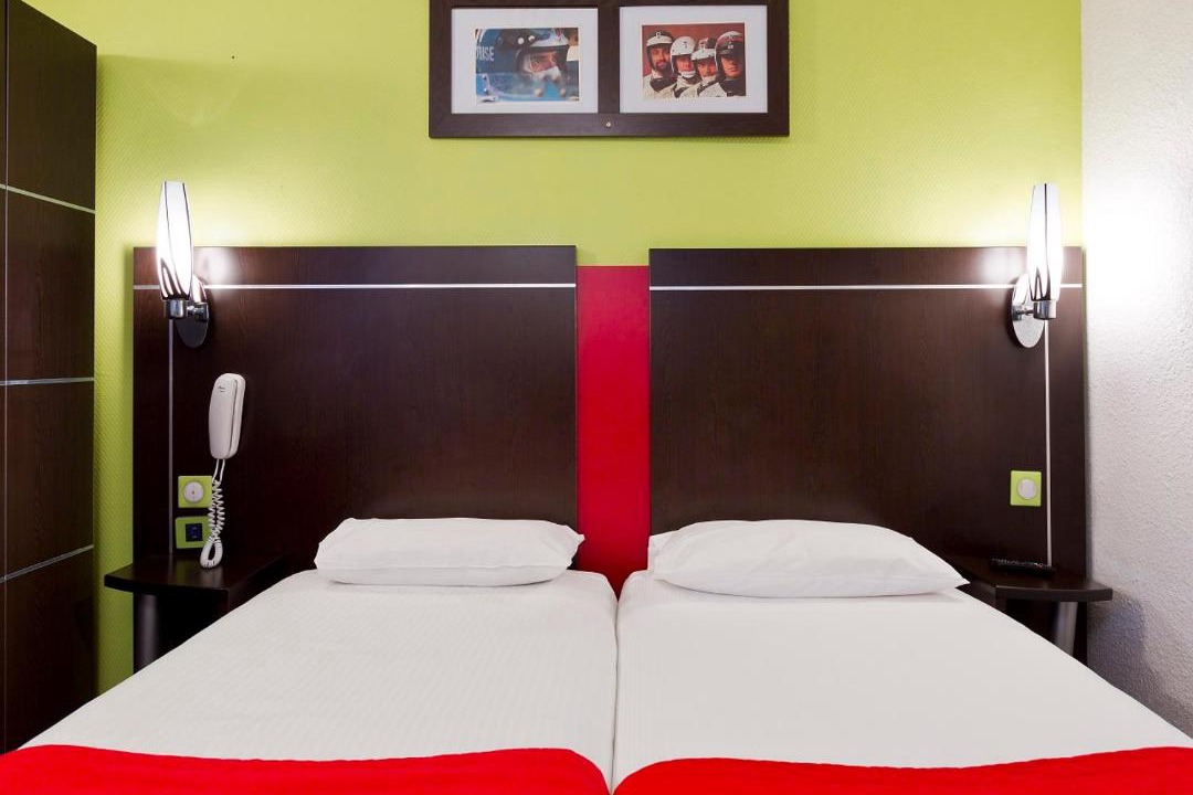 Photo of Bedroom in Tinqueux