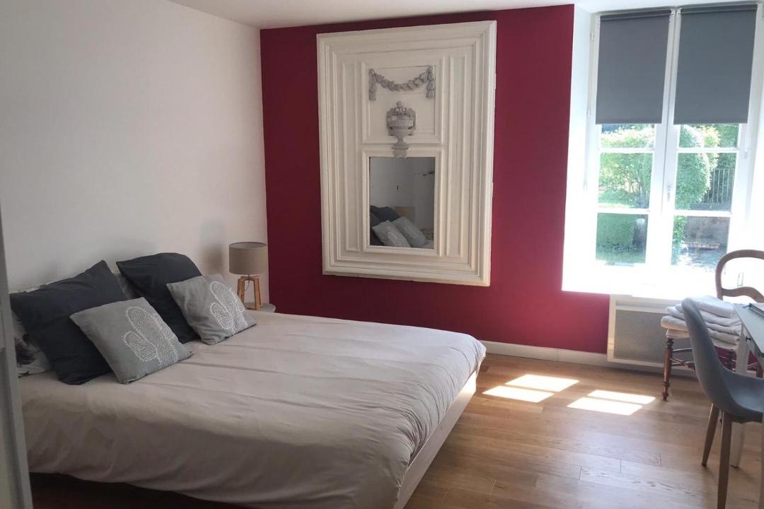 Photo of Others in Commes