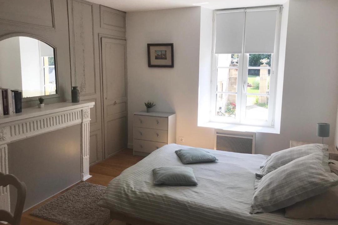 Photo of Others in Commes