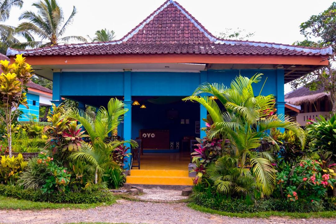 Photo of Buildings in Tetebatu