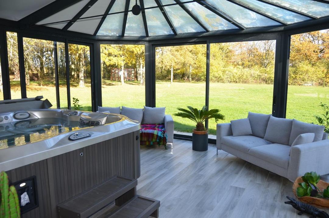 Photo of Livingroom in Saint-Martin-des-Champs