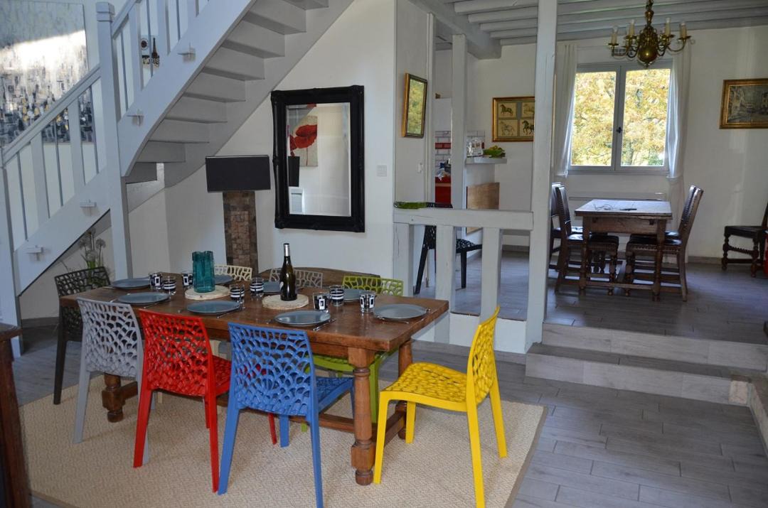 Photo of Livingroom in Saint-Martin-des-Champs