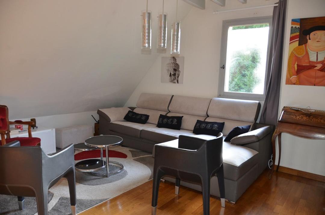 Photo of Livingroom in Saint-Martin-des-Champs