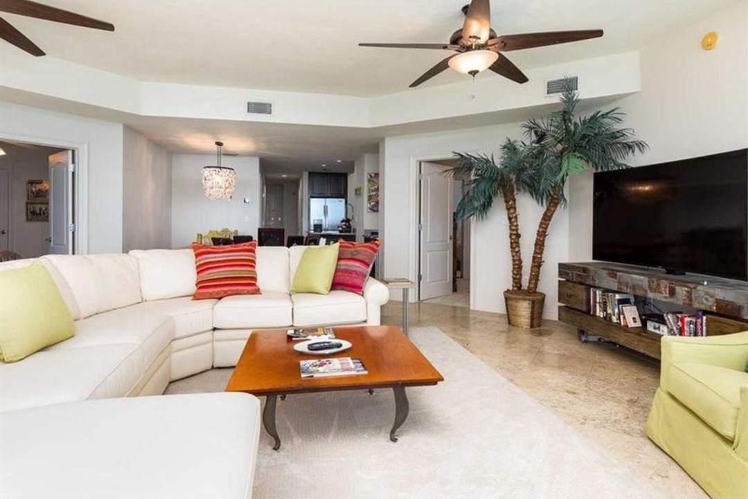 Photo of Livingroom in Ono Island