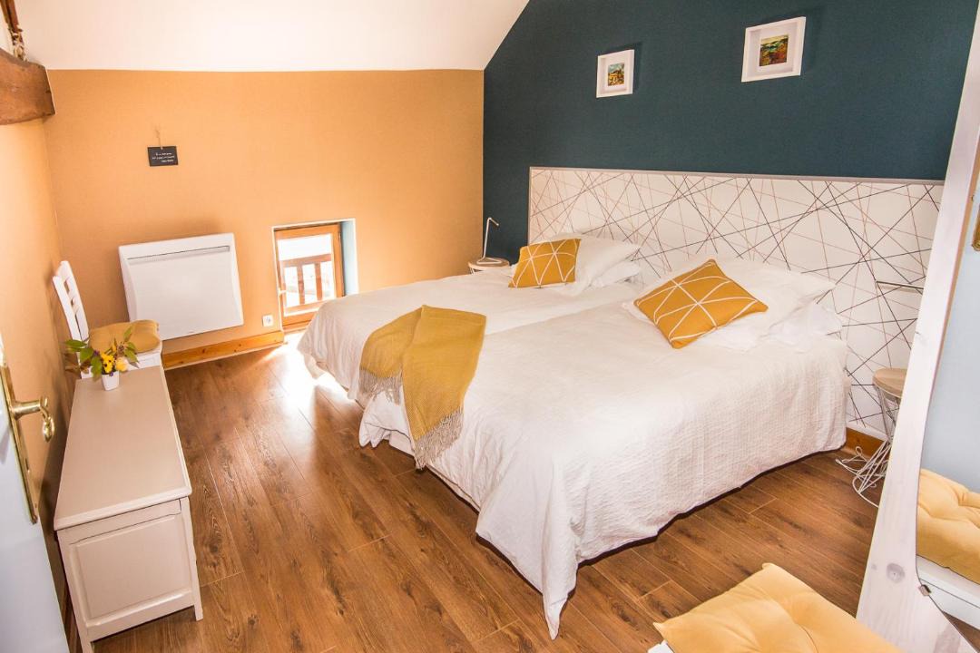 Photo of Bedroom in Escolives-Sainte-Camille