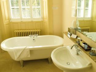 Photo of Bathroom in Ansty