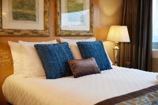 Photo of Others in Tower Hill