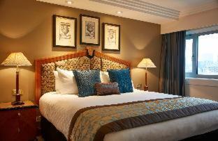 Photo of Others in Tower Hill