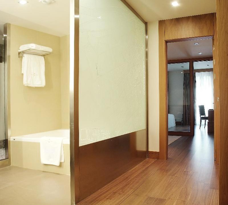 Photo of Bathroom in Pamplona City Centre