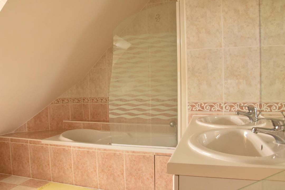 Photo of Others in Courtils