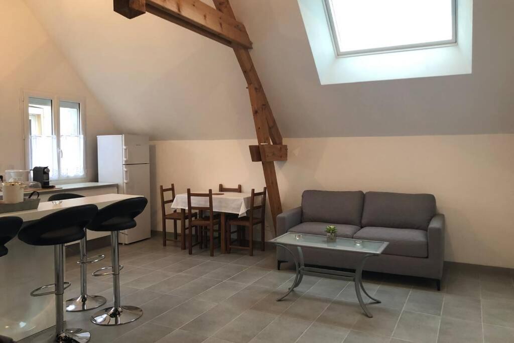 Photo of Livingroom in Ay