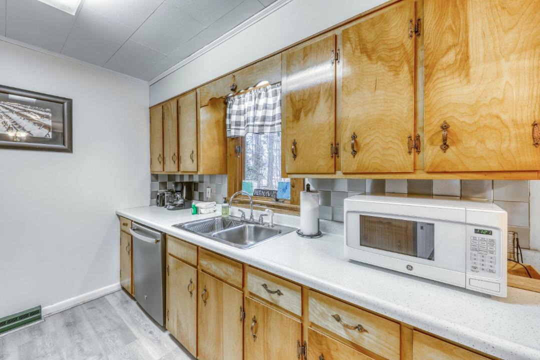 Photo of Kitchen in East Haven  Rutland County