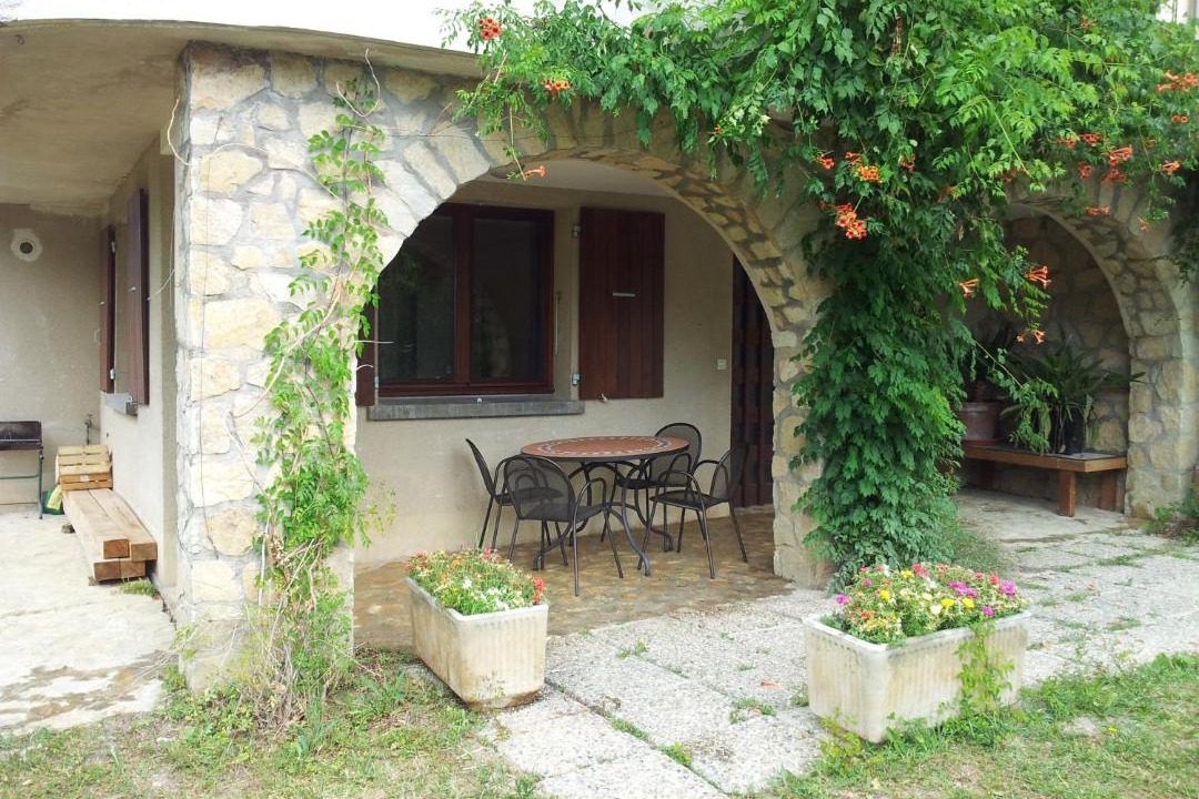 Photo of Others in Die