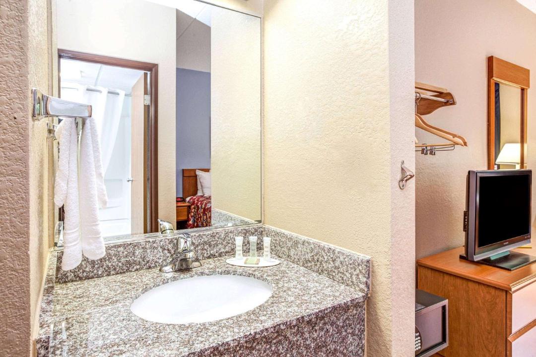 Photo of Others in Mahwah