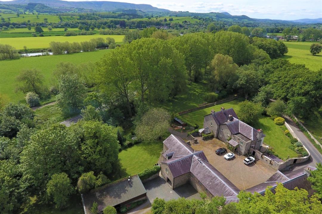 Photo of Others in Westbrook Court