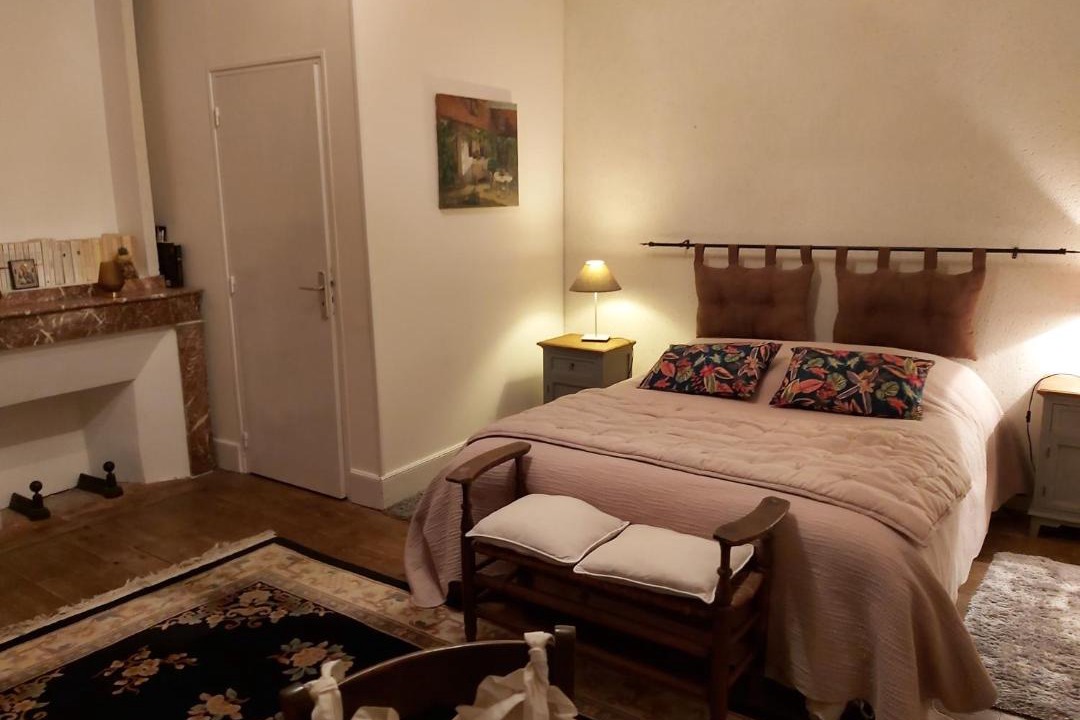 Photo of Others in Burlats